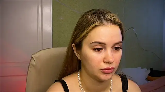 IlonaMurf online show from 4, 4, 2026