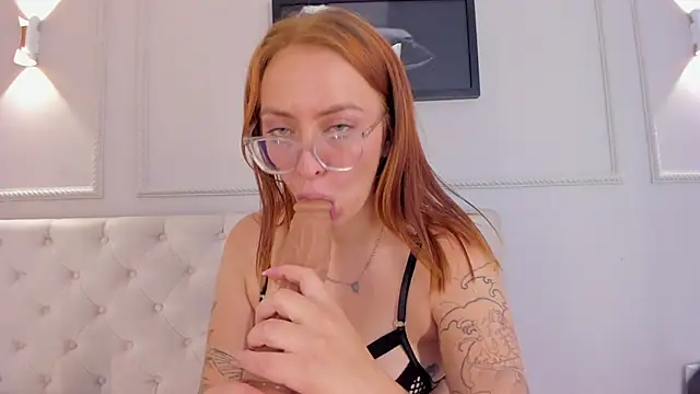 anniemartinezz online show from 6, 2, 2025