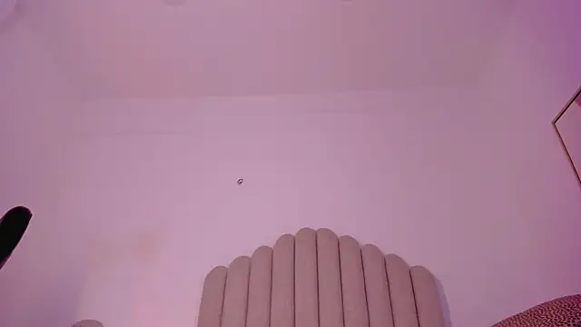 anniemartinezz online show from 4, 3, 2025