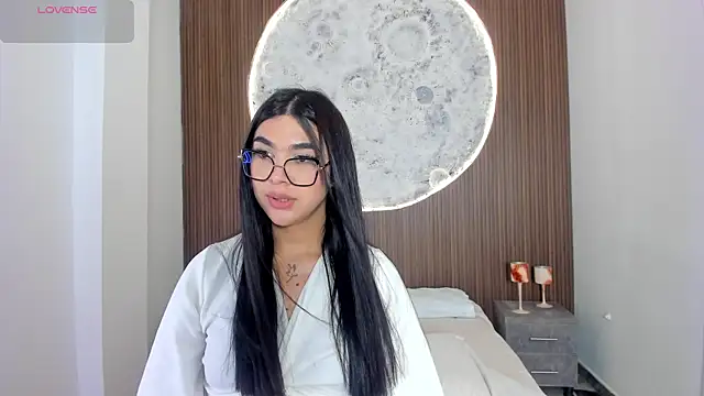 RoseCassie online show from 18, 4, 2026