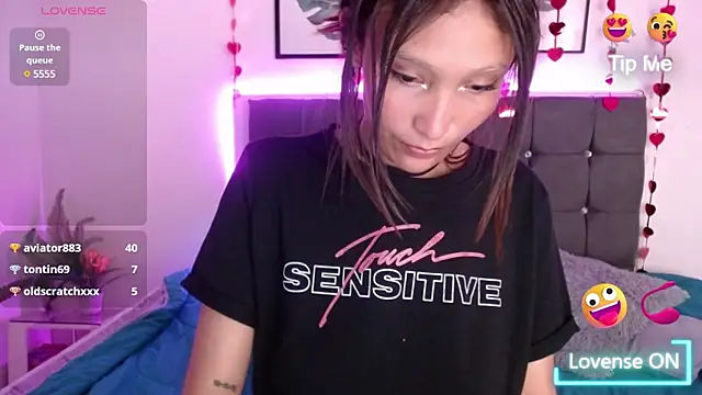 mia collens online show from 16, 3, 2025