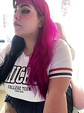 Snapshot of Pinky-Flower chatting on 4, 2, 2025 Pinky-Flower online show from 4, 2, 2025