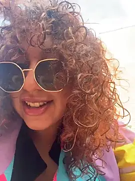 lauraltt online show from 10, 11, 2025