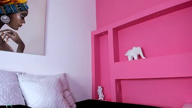 Snapshot of KendalPrince chatting on 3, 10, 2025 KendalPrince online show from 3, 10, 2025