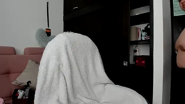 lizzie c online show from 20, 12, 2025