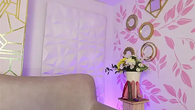 AnikaRomanoff online show from 17, 2, 2025