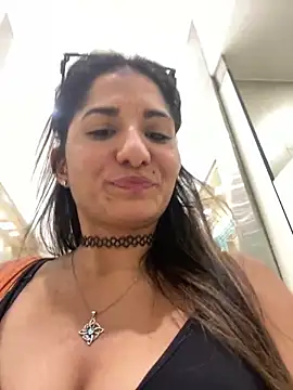 AlejandritaMilano online show from 24, 2, 2026