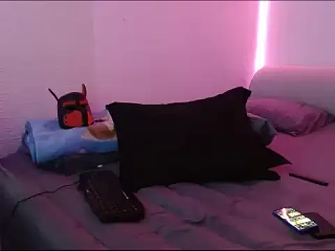 Snapshot of miia-liiam chatting on 6, 1, 2025 miia-liiam online show from 6, 1, 2025