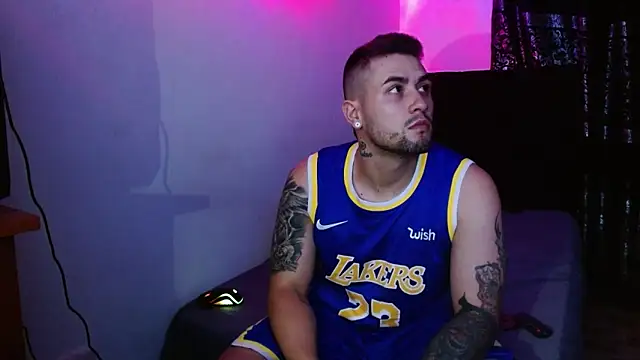 miia-liiam online show from 5, 12, 2025