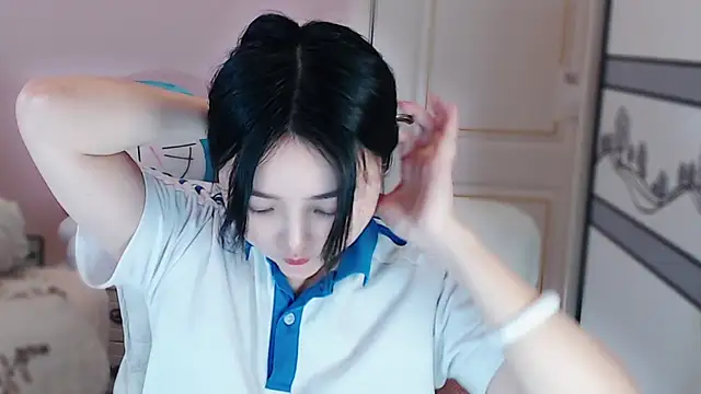 xiao-xiao-D online show from 12, 3, 2025