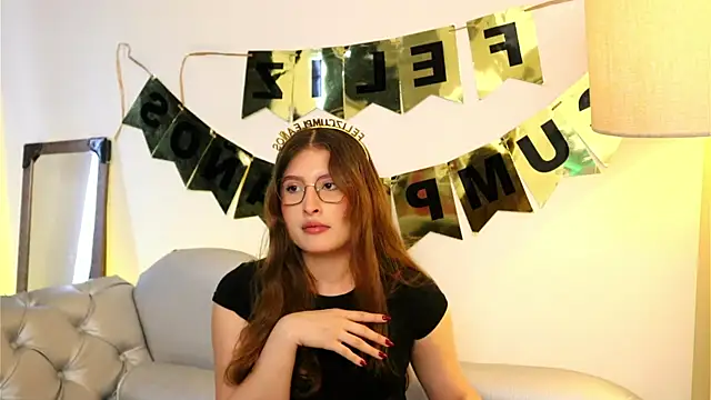 Daisha Riley online show from 11, 10, 2025