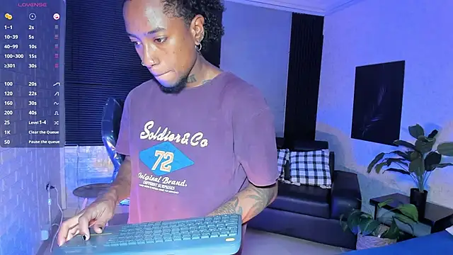 Snapshot of JhonyMiller_ chatting on 23, 5, 2026 JhonyMiller online show from 23, 5, 2026