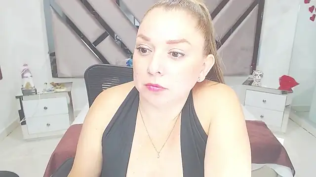 natalia5560 online show from 4, 3, 2025