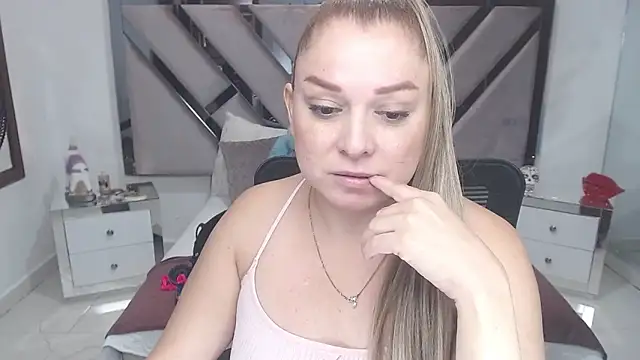 natalia5560 online show from 11, 3, 2025