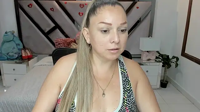 natalia5560 online show from 24, 11, 2025