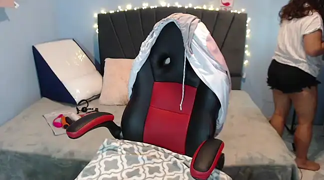 Snapshot of AngelRouss chatting on 25, 1, 2025 AngelRouss online show from 25, 1, 2025