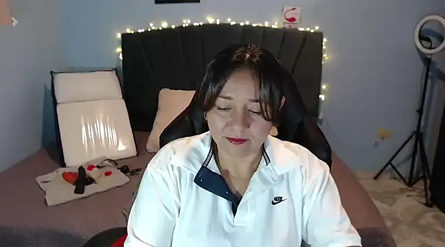 Snapshot of AngelRouss chatting on 31, 1, 2025 AngelRouss online show from 31, 1, 2025