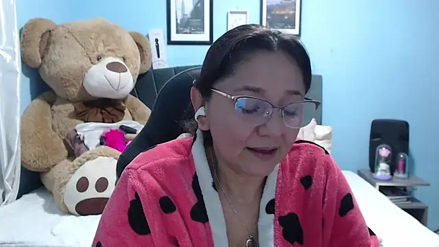 AngelRouss online show from 25, 4, 2026