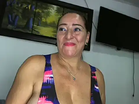 Snapshot of claudiaa_B chatting on 13, 2, 2025 claudiaa B online show from 13, 2, 2025