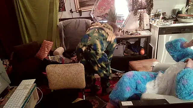 Snapshot of SilverandFox chatting on 21, 3, 2025 SilverandFox online show from 21, 3, 2025