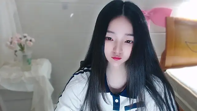 qiqi--- online show from 24, 4, 2026