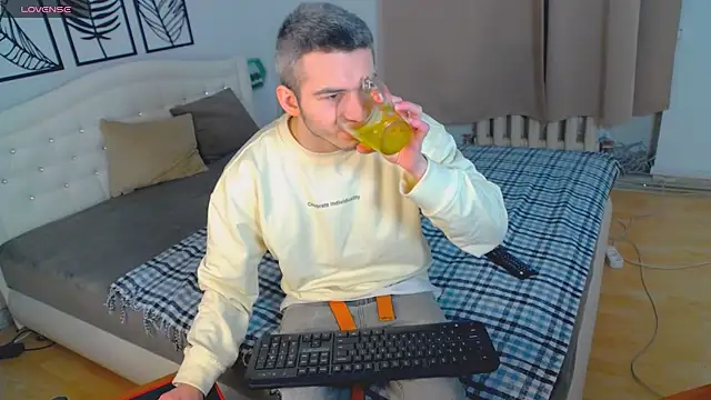 Devin Jay online show from 30, 1, 2025