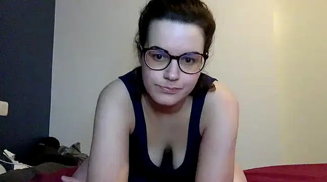 Snapshot of LolaGuess chatting on 28, 1, 2025 LolaGuess online show from 28, 1, 2025