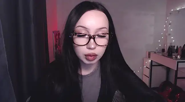 Snapshot of MoranaMissGod chatting on 27, 12, 2024 MoranaMissGod online show from 27, 12, 2024