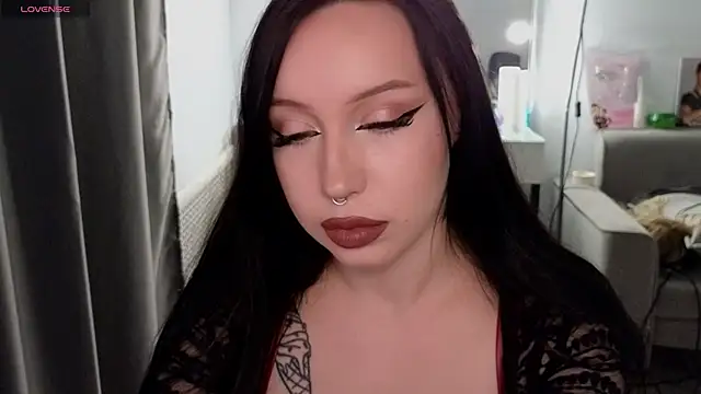 Snapshot of MoranaMissGod chatting on 15, 10, 2025 MoranaMissGod online show from 15, 10, 2025