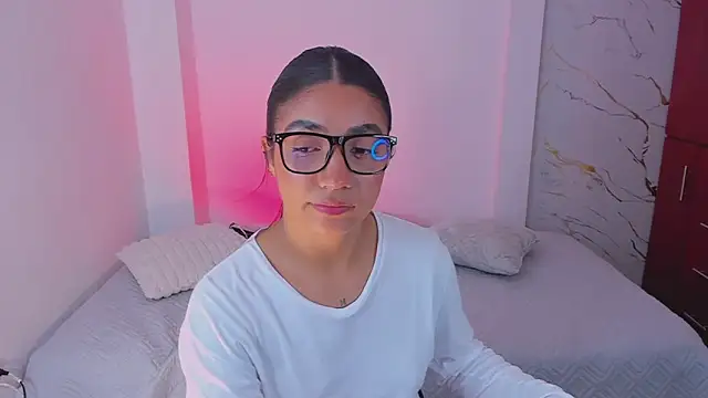 martina roldam online show from 16, 3, 2026