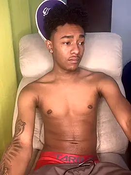Snapshot of Boy_cock18 chatting on 15, 10, 2025 Boy cock18 online show from 15, 10, 2025