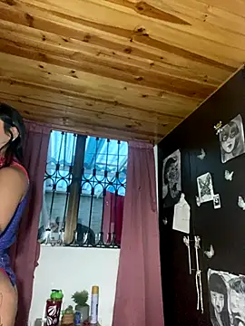 lauuraww online show from 15, 11, 2025