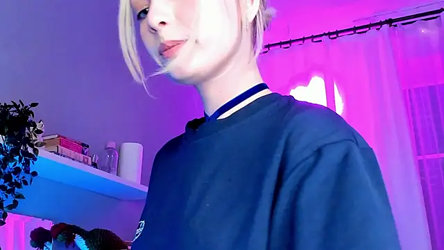 Snapshot of forget_me_not_eve chatting on 2, 2, 2025 forget me not eve online show from 2, 2, 2025