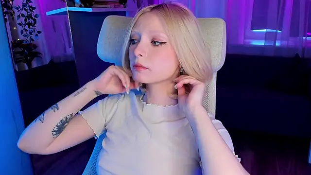 Snapshot of forget_me_not_eve chatting on 19, 2, 2025 forget me not eve online show from 19, 2, 2025