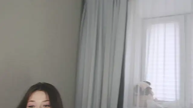 eva varnerr online show from 2, 2, 2025