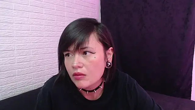 Snapshot of rousstattoo chatting on 5, 3, 2025 rousstattoo online show from 5, 3, 2025