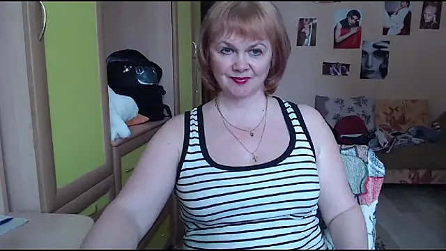 Snapshot of vixey_fox chatting on 21, 2, 2025 vixey fox online show from 21, 2, 2025