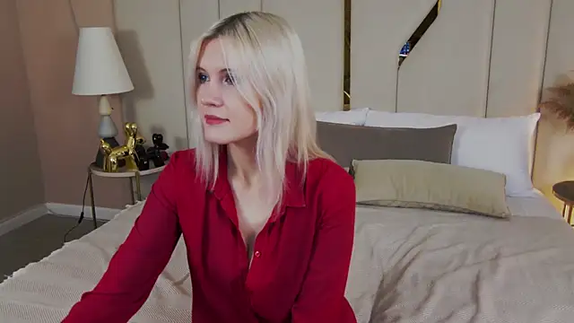 NellieLoyns online show from 28, 2, 2026