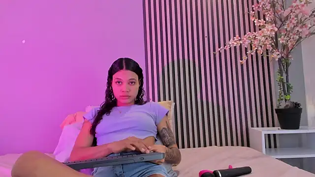 Snapshot of GysellHanson chatting on 18, 2, 2026 GysellHanson online show from 18, 2, 2026