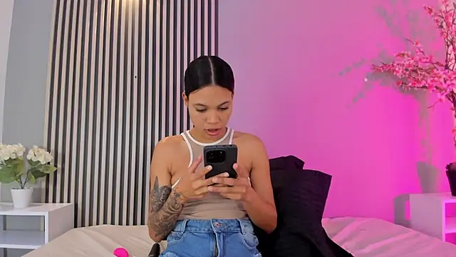 Snapshot of GysellHanson chatting on 2, 3, 2026 GysellHanson online show from 2, 3, 2026