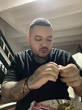 El Titan1998 online show from 7, 1, 2025