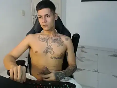 Snapshot of Clyde019 chatting on 11, 2, 2025 Clyde019 online show from 11, 2, 2025