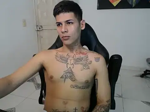 Snapshot of Clyde019 chatting on 17, 2, 2025 Clyde019 online show from 17, 2, 2025