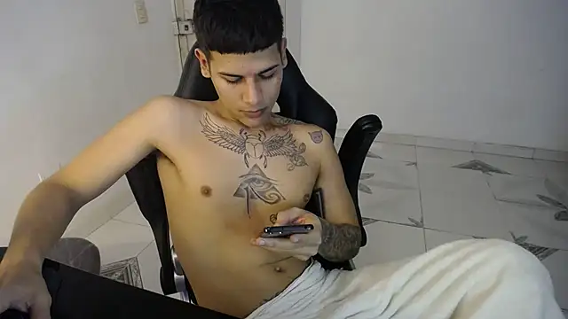 Snapshot of Clyde019 chatting on 22, 2, 2025 Clyde019 online show from 22, 2, 2025