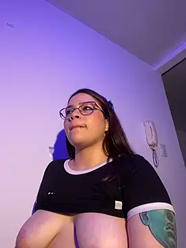 Snapshot of Sophia_cyrus11 chatting on 21, 3, 2025 Sophia cyrus11 online show from 21, 3, 2025