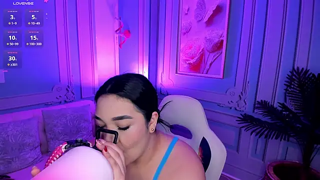 stefany duque1  online show from 9, 1, 2026