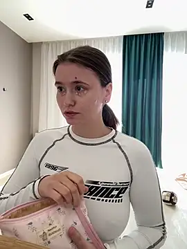 Sabrina shells online show from 9, 4, 2026