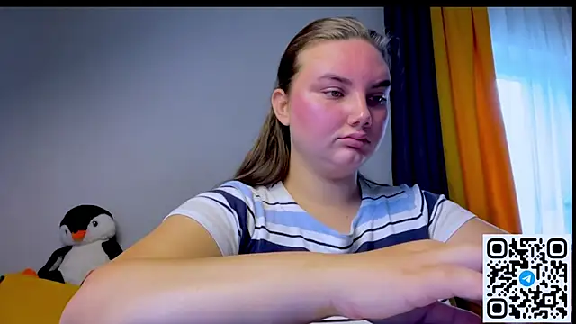 Snapshot of Dreamyblushfairy chatting on 13, 7, 2026 Dreamyblushfairy online show from 13, 7, 2026