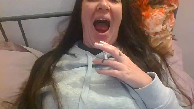 BELLAMORGANE1 online show from 23, 1, 2025