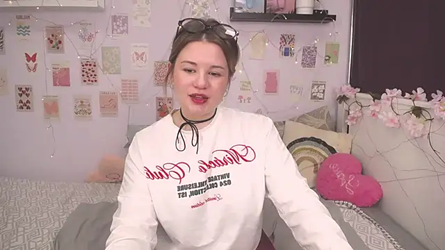 Snapshot of TessPleasure chatting on 9, 1, 2025 TessPleasure online show from 9, 1, 2025